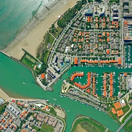Colorful Flat Just 200m From The Porto Santa Margherita di Caorle